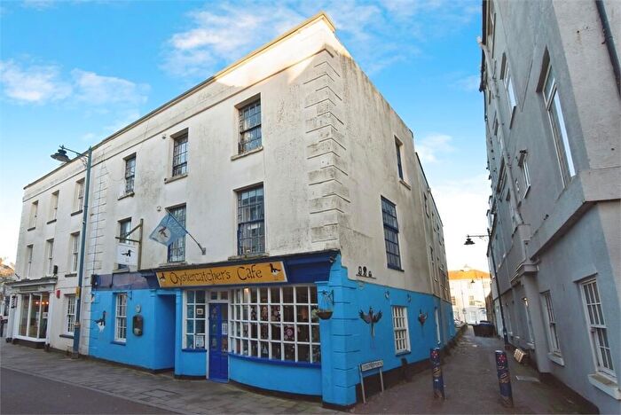 1 Bedroom Flat For Sale In Northumberland Place, Teignmouth, TQ14