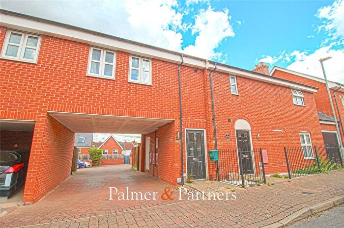 2 Bedroom Flat For Sale In Lenz Close, Colchester, Essex, CO1