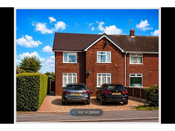 4 Bedroom Semi-Detached House To Rent In Ashby Road, Burton-On-Trent, DE15