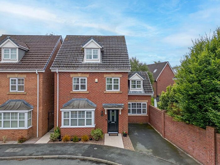 4 Bedroom Detached House For Sale In Iona Crescent, Widnes, WA8