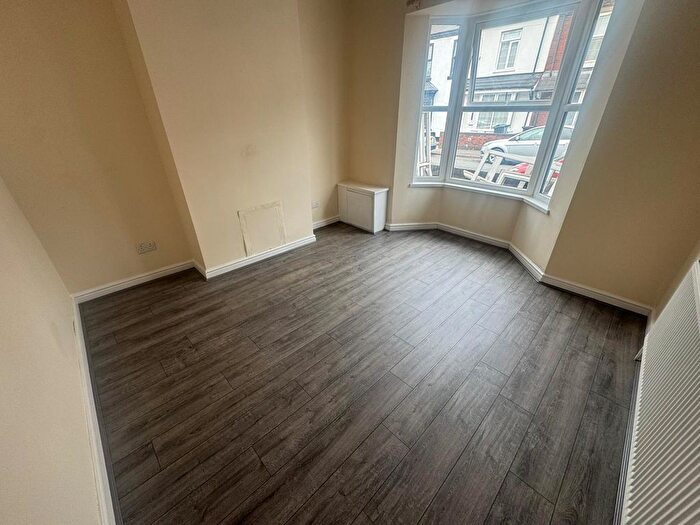 3 Bedroom Terraced House To Rent In Barker Street, Oldbury, Birmingham, B68