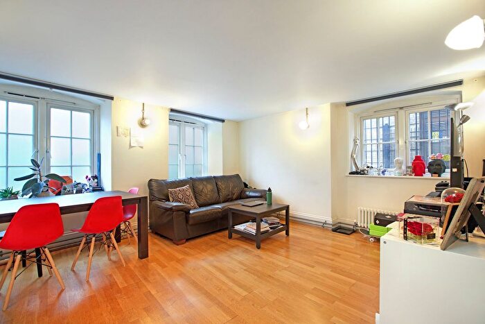 1 Bedroom Flat To Rent In Globe Wharf, Rotherhithe Street, Rotherhithe, SE16