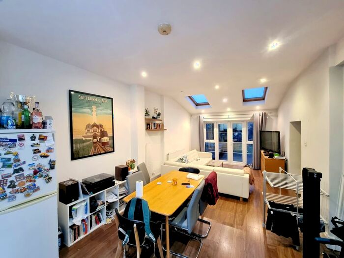 5 Bedroom Terraced House To Rent In Lendal Terrace, Clapham, SW4
