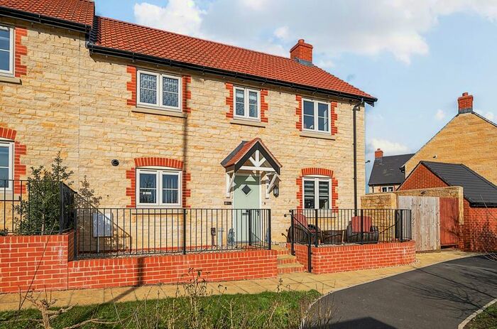 3 Bedroom Property For Sale In Trinity Meadows, Chipping Sodbury, Bristol, BS37