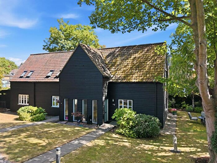 2 Bedroom Semi-Detached House For Sale In Amwell End - Ware, SG12