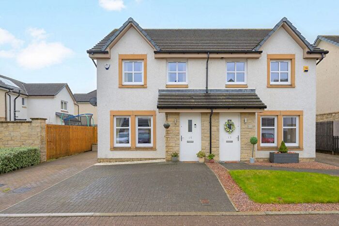 3 Bedroom Semi-Detached House For Sale In Kingston Road, Kirkcaldy, KY2