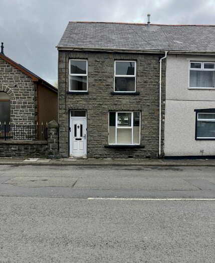 3 Bedroom End Of Terrace House To Rent In Wyndham Crescent, Aberdare, Rhondda Cynon Taff., CF44