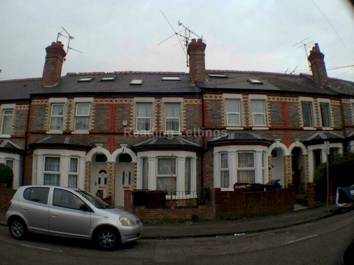 7 Bedroom House To Rent In Norris Road, Reading, RG6