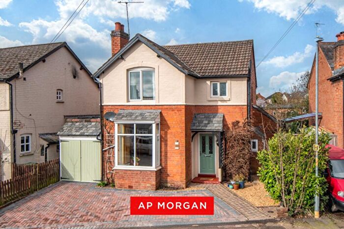 3 Bedroom Detached House For Sale In Feckenham Road, Headless Cross, Redditch, Worcestershire, B97