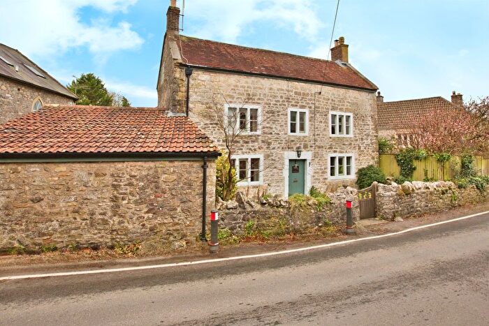 3 Bedroom Detached House For Sale In Mendip Road, Stoke St. Michael, Radstock, BA3