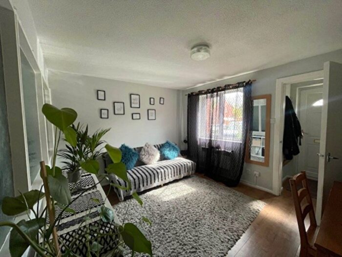 1 Bedroom Maisonette To Rent In Boultwood Road, Beckton, E6