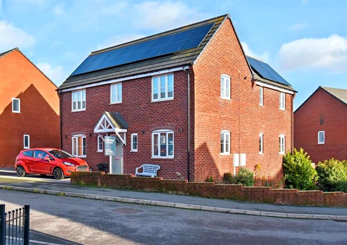 4 Bedroom Detached House For Sale In Mill Farm Drive, Tibshelf, Derbyshire, DE55