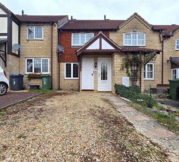 2 Bedroom Terraced House For Sale In Folkstone Close, Chippenham, SN14