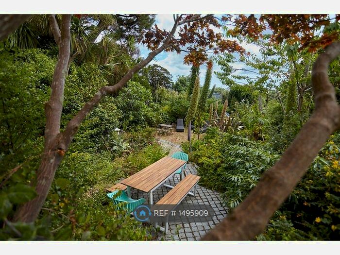 3 Bedroom Flat To Rent In Woodlane, Falmouth, TR11