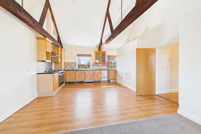 2 Bedroom Apartment For Sale In Isinglass Mews Coggeshall, CO6