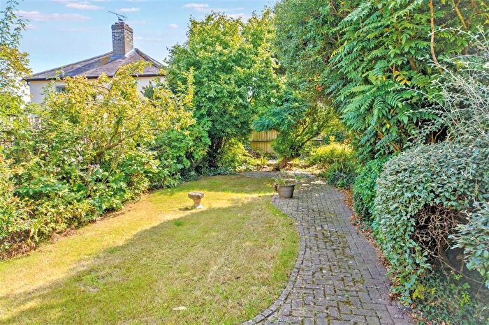2 Bedroom Detached House For Sale In High Street, Barkway, Royston, SG8
