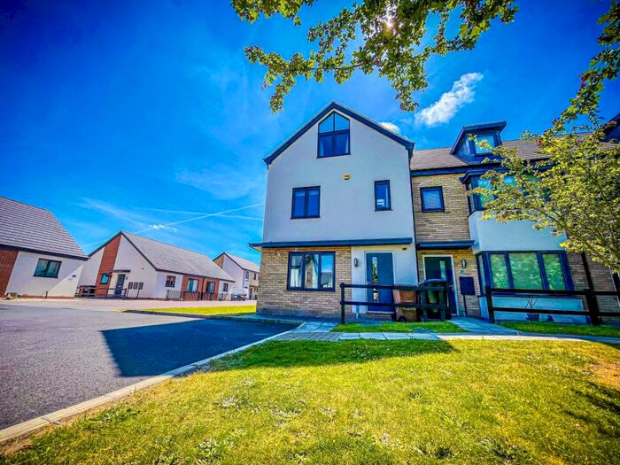 3 Bedroom Town House To Rent In Westbrooke Road, Lincoln, LN6