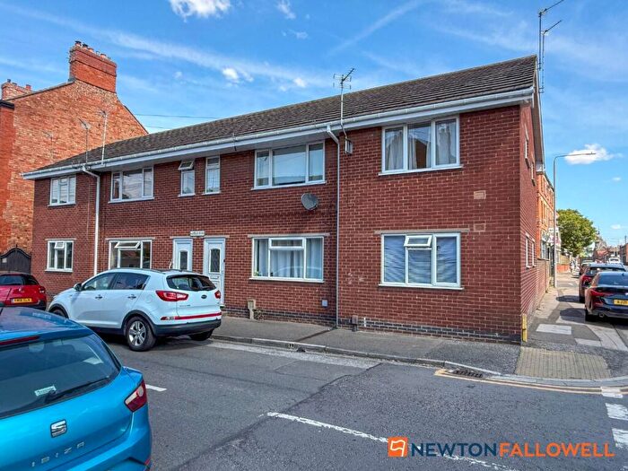 2 Bedroom Flat For Sale In Spring Gardens, Newark, NG24