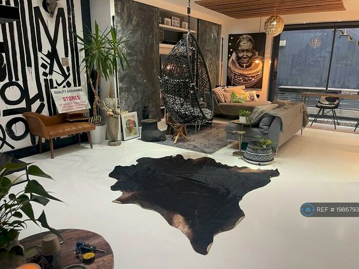 4 Bedroom Detached House To Rent In Milner Road, Caterham, CR3