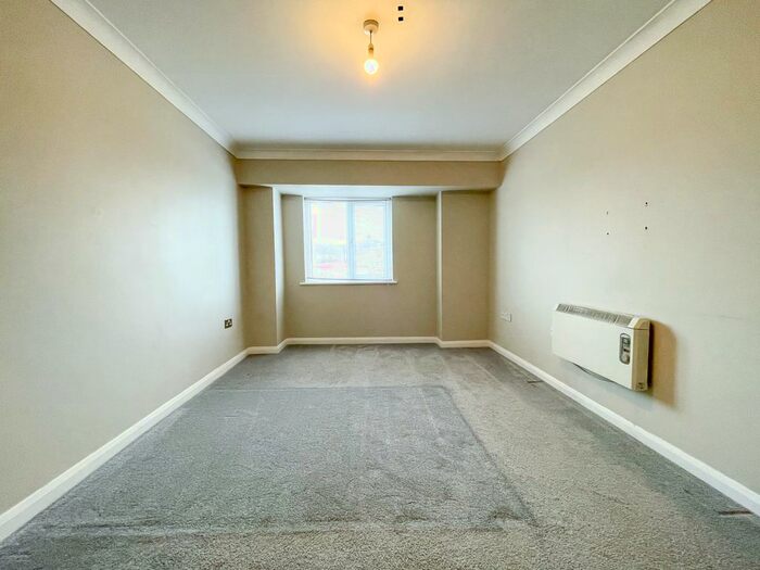 3 Bedroom Maisonette To Rent In Forton Road, Gosport, PO12