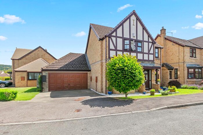 4 Bedroom Detached House For Sale In Ellar Gardens, Menston, LS29