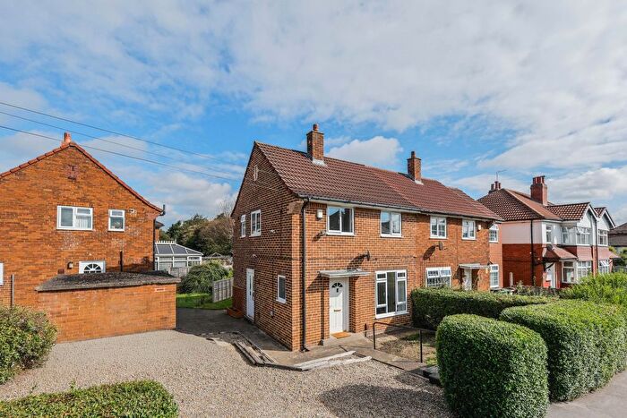 2 Bedroom Semi-detached House For Sale In Moor Grange Drive, Leeds, West Yorkshire, LS16