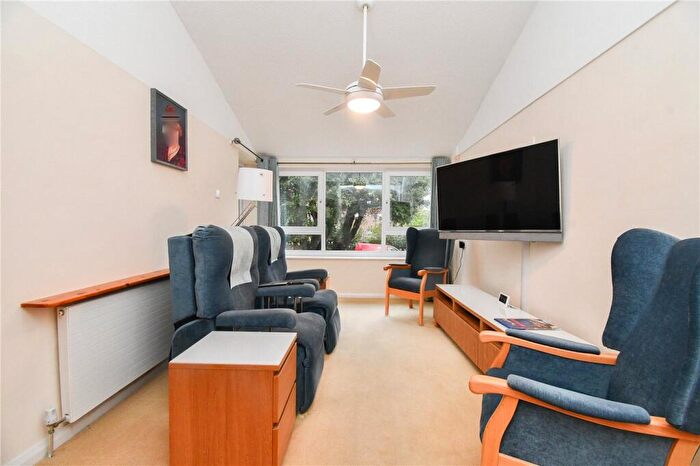 1 Bedroom Retirement Property For Sale In Caldy Road, West Kirby, Wirral, CH48