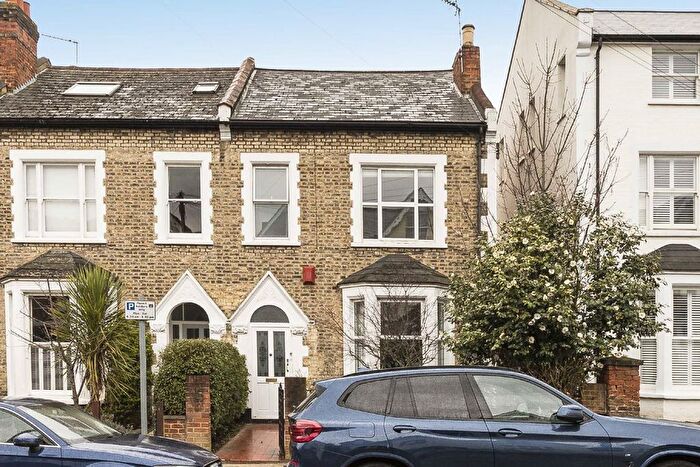 1 Bedroom Flat To Rent In Parkwood Road, Wimbledon, SW19