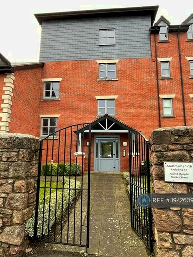 1 Bedroom Flat To Rent In Market Street, Ruthin, LL15