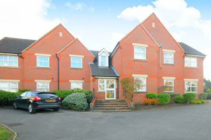 2 Bedroom Apartment To Rent In North Way, Headington, OX3