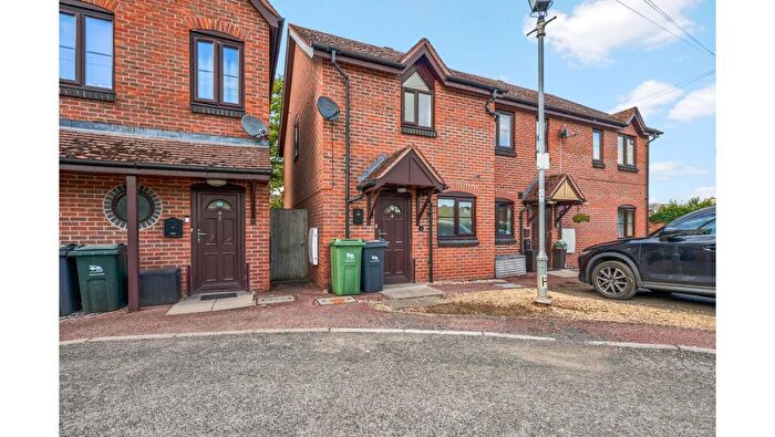 2 Bedroom Property For Sale In Malt House Mews, Tenbury Wells, Worcestershire, WR15