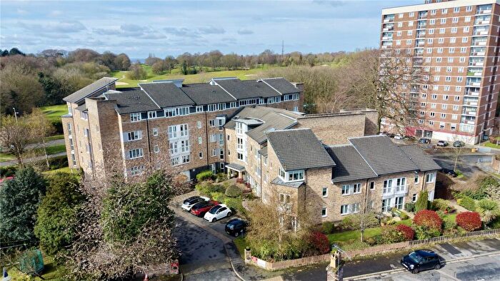 2 Bedroom Apartment For Sale In Vale Road, Woolton, Liverpool, Merseyside, L25