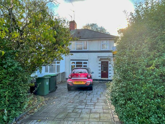 3 Bedroom Semi-Detached House To Rent In Pavilion Avenue, Smethwick, B67