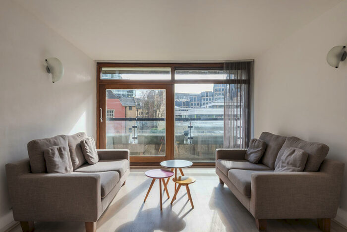 2 Bedroom Apartment To Rent In Thomas More House, Barbican, London, EC2Y