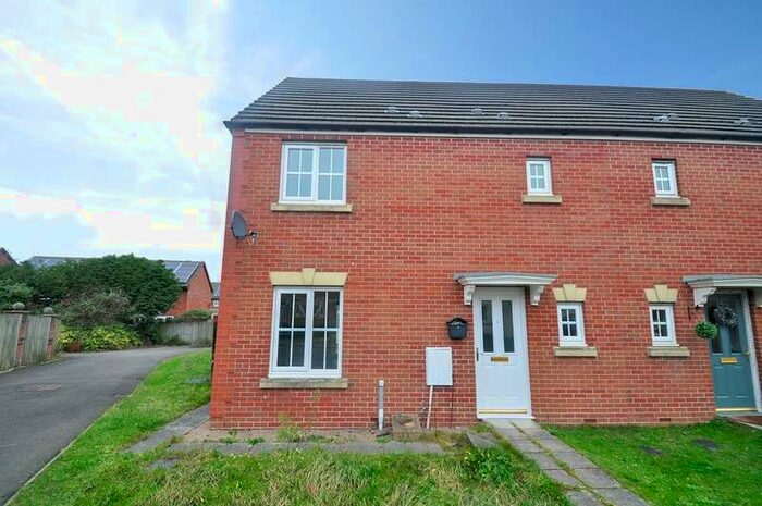 3 Bedroom End Of Terrace House To Rent In Buccaneer Close, Newport, NP10