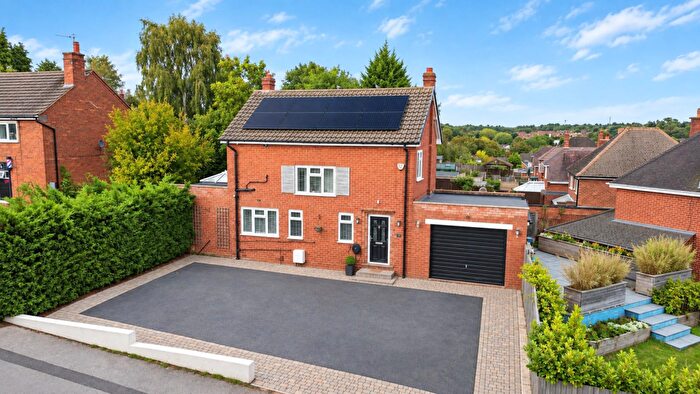 3 Bedroom Detached House For Sale In Kingsway, Stourbridge, DY8