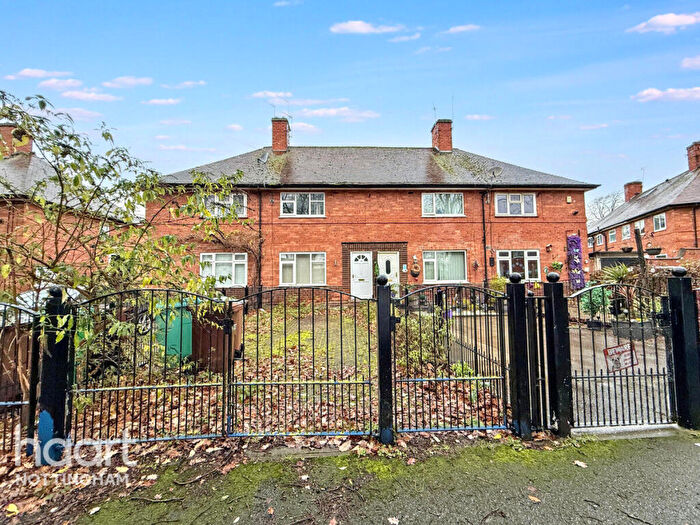 3 Bedroom Terraced House To Rent In Hoyland Avenue, Nottingham, NG7