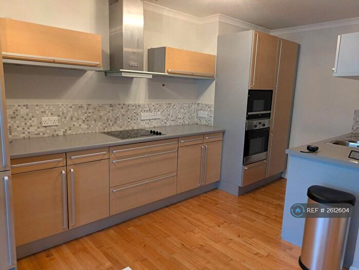 2 Bedroom Flat To Rent In Mermaid Court, London, SE16