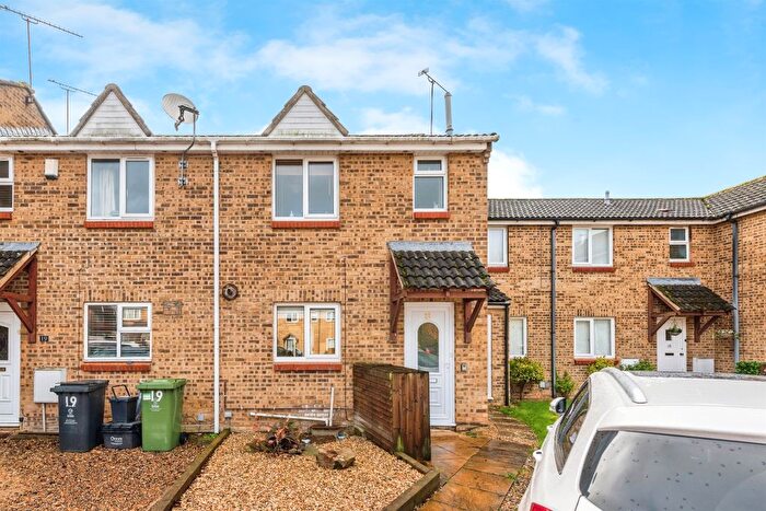 2 Bedroom Terraced House For Sale In Cloudberry Road, Swindon, SN25
