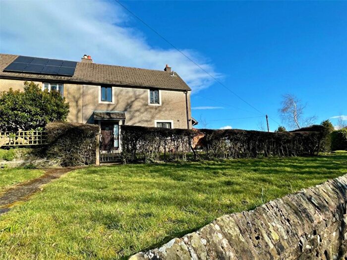 3 Bedroom Semi-Detached House For Sale In Robin Croft, Gressingham, Lancaster, Lancashire, LA2