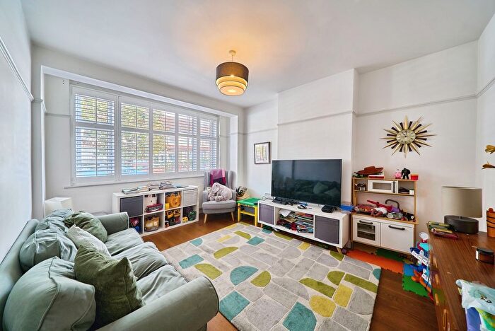 3 Bedroom End Of Terrace House For Sale In Fieldend Road, London, London, SW16