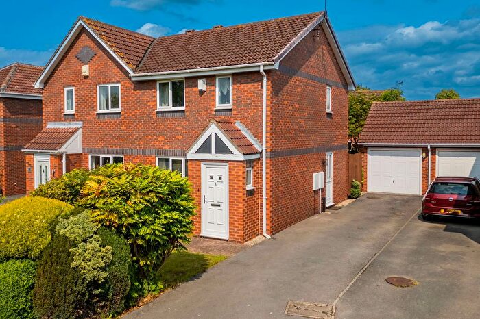 3 Bedroom Semi-Detached House For Sale In Woodlands Close, Barlby, Selby, YO8