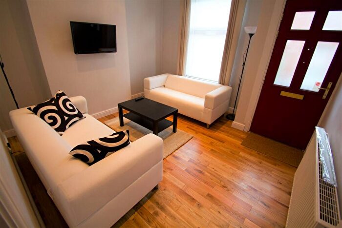 2 Bedroom Terraced House To Rent In Burley Lodge Terrace, Hyde Park, Leeds, LS6