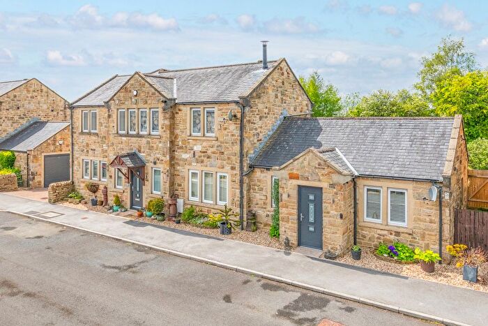 5 Bedroom Detached House For Sale In Hammerton Drive, Hellifield, Skipton, BD23