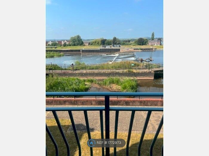 3 Bedroom Maisonette To Rent In Pitts Court, Exeter, EX2