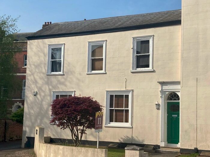 2 Bedroom Flat To Rent In Shirehampton House, -, St Davids, Exeter, EX4