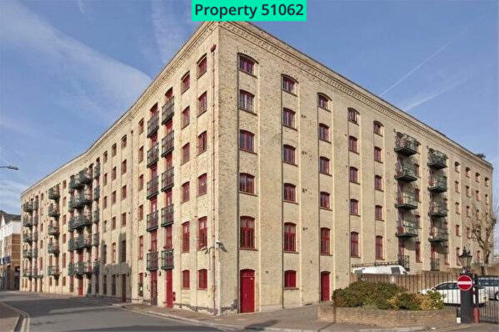 2 Bedroom Flat For Sale In Globe Wharf, Rotherhithe Street, London, SE16