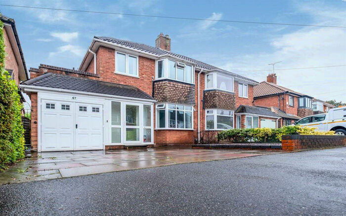 3 Bedroom Semi-Detached House To Rent In Rowlands Crescent, Solihull, B91