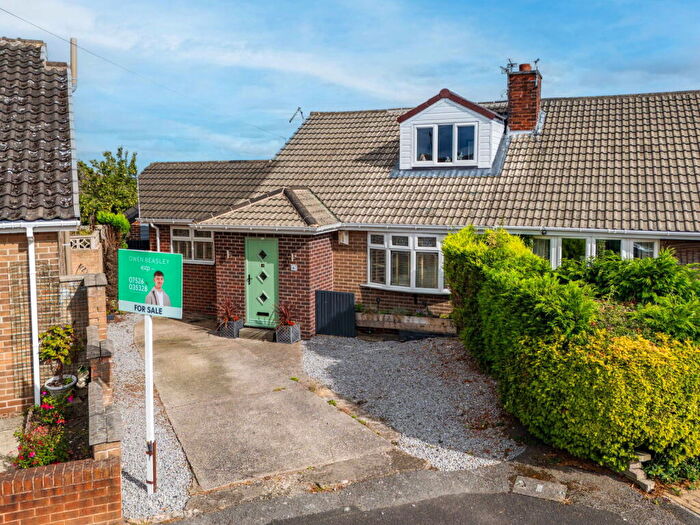 4 Bedroom Semi-Detached Bungalow For Sale In Orwell Close, Wombwell, Barnsley, S73