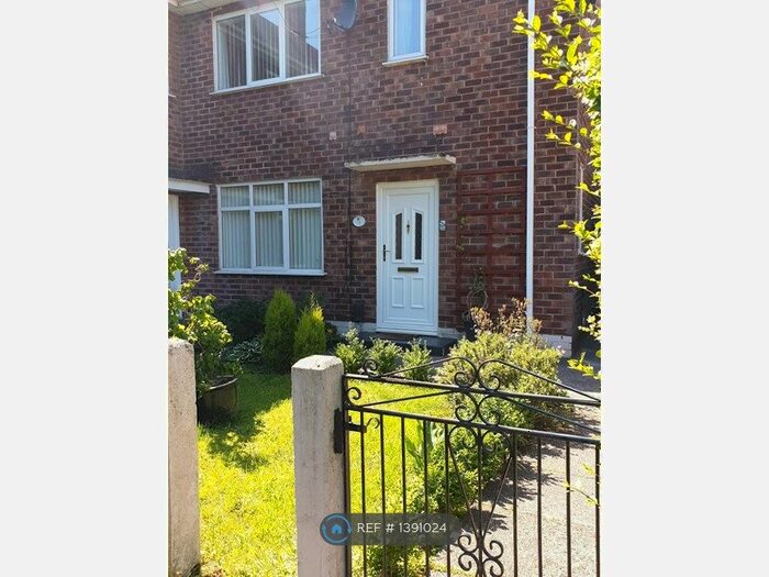 2 Bedroom Semi-Detached House To Rent In Warmley Road, Manchester, M23